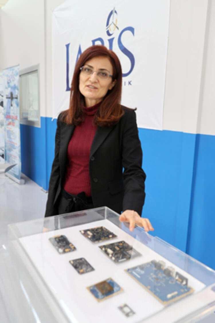 <p>Birdir, kolay ve hızlı üretilebilen, kullanıcının sahada çok kolay değiştirip onarabileceği bir araç geliştirdiklerini vurguladı.</p>
<p> </p>