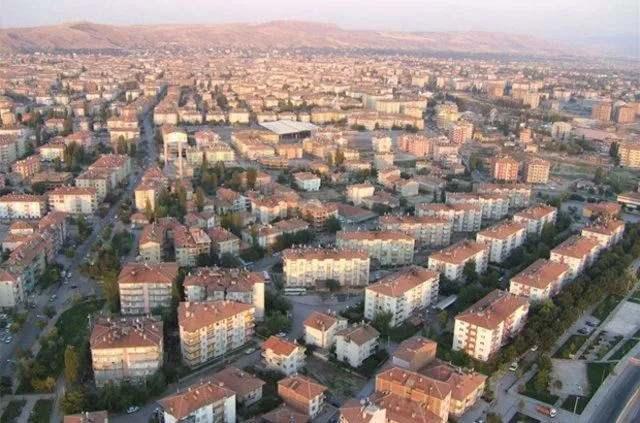 <p><strong>Aksaray 2020 nüfusu</strong><br />
<br />
423 bin 011 kişi.</p>
<p>Geçen yıla göre;<br />
<br />
6 bin 644 kişi arttı.</p>