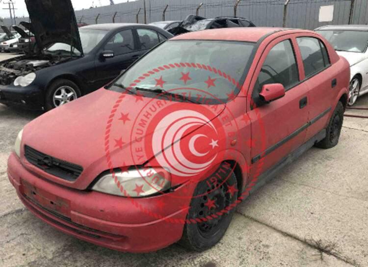 <p><strong>1998 OPEL ASTRA </strong>model araç Ticaret Bakanlığı'nın internet sitesinde 65 bin liradan satışa çıkarıldı. Aracın ihale bitiş tarihi ise 10.02.2021 olarak belirlendi.</p>
<ul>
</ul>