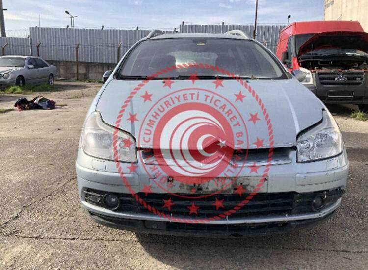 <p><strong>2005 CITROEN C5</strong> model araç Ticaret Bakanlığı'nın internet sitesinde  80 bin liradan satışa çıkarıldı. Aracın ihale bitiş tarihi ise 10.02.2021 olarak belirlendi.  </p>

<ul>
</ul>
