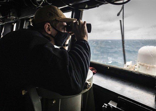 <p>Londra'daki Kraliyet Birleşik Hizmetler Enstitüsü'nde donanma uzmanı olan Sidharth Kaushal, USS Ohio'nun Pasifik'te operasyonel hale getirilmesi halinde Çin kıyılarına kadar gizlice yaklaşabileceğini söylüyor.</p>
<p> </p>
