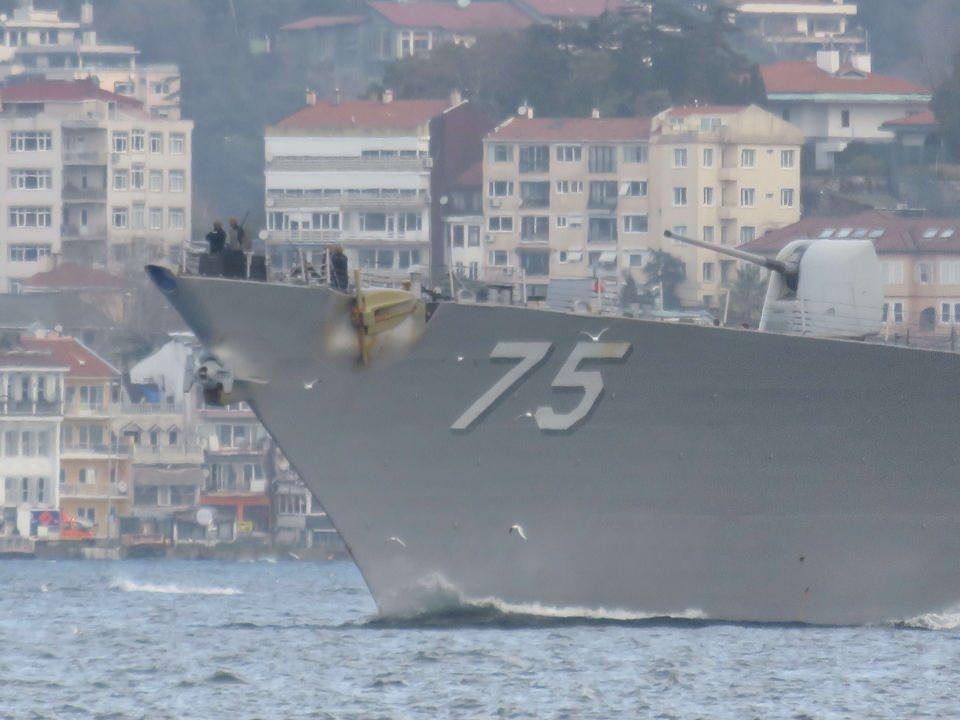 <p>ABD Donanmasına ait DDG 78 Borda numaralı 'USS Porter' adlı füze fırkateyni saat 08.00 sıralarından Karadeniz'den İstanbul Boğazı'na girdi. </p>
