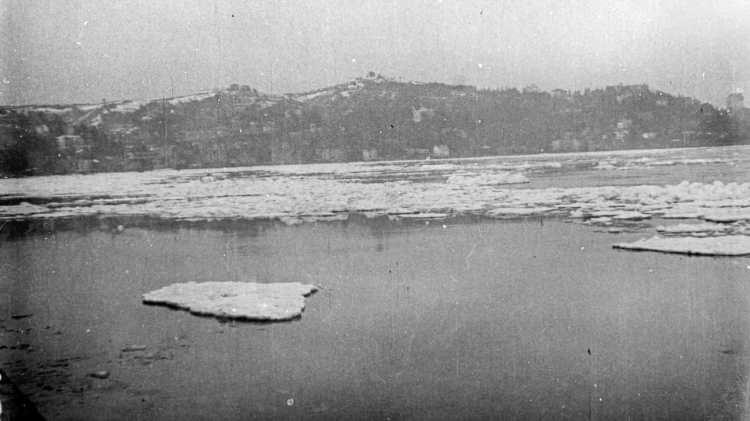 <p>Kandilli Rasathanesi verileri 1911 yılından bu yana kayıt altında. Bu verilere göre sıcaklık son 100 yılda bir derece arttı. Sıcaklığın bir derece artmış olması kuvvetli kar fırtınalarını engelleyebilir mi?</p>

<p> </p>
