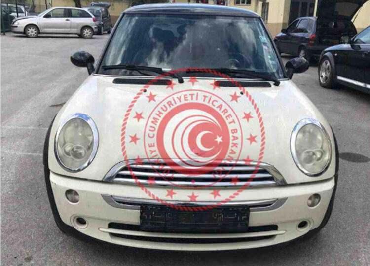 <p><strong>2005 model MINI COOPER</strong> araç Ticaret Bakanlığı'nın internet sitesinde 76 bin liradan satışa çıkarıldı. Aracın ihale bitiş tarihi ise 22.02.2021 olarak belirlendi.</p>

<ul>
</ul>
