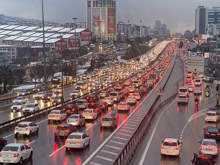İstanbul'un yavaşlayan trafiğinde kanser riski