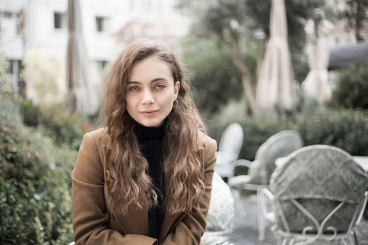 <p><strong>5 - ÇUKUR / DAMLA SÖNMEZ</strong></p>
<p>Bir diğer Çukur oyuncusu olan Damla Sönmez ise 728. 247 iletiyle sosyal medyada en çok konuşulan 5. isim oldu.</p>