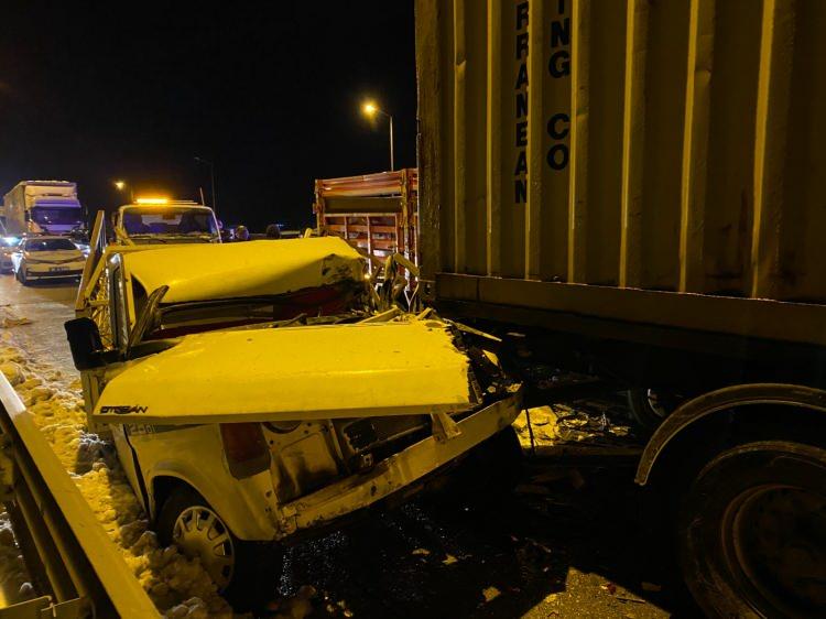 <p>Kaza, saat 18.00 sıralarında Tekkeköy ilçesi Gelemen mevkisinde meydana geldi.</p>
