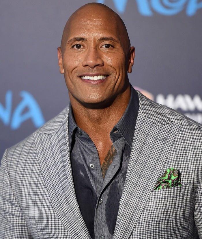 <p><em><strong>DWAYNE JOHNSON</strong></em></p>

<p><em><strong>Takipçi sayısı: 218 milyon</strong></em></p>
