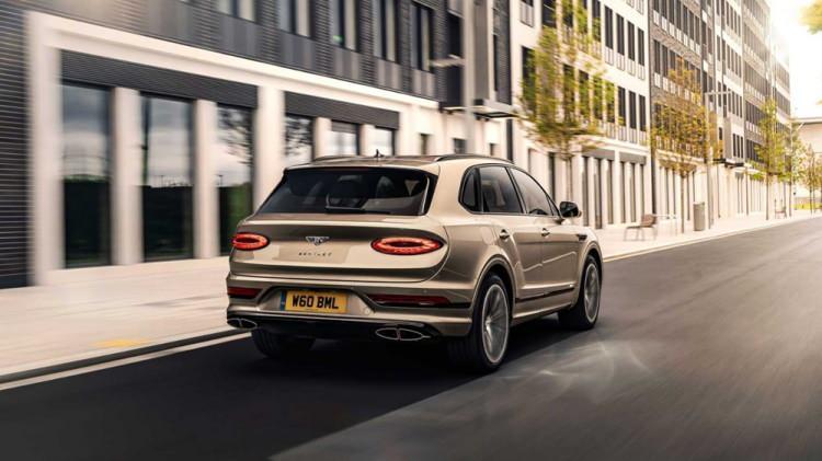 <p>Bentley, 17.3 kWh'lık lityum batarya paketi için 160.000 km veya 8 yıl garanti sunuyor.</p>