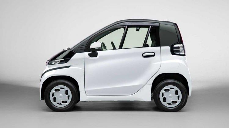 <p>C+pod’un motoru, yalnızca 12,3 beygir güç ve 56 Nm tork sunuyor. Aracın azami hızı ise 60 saatte kilometre ile sınırlandırılmış.</p>
