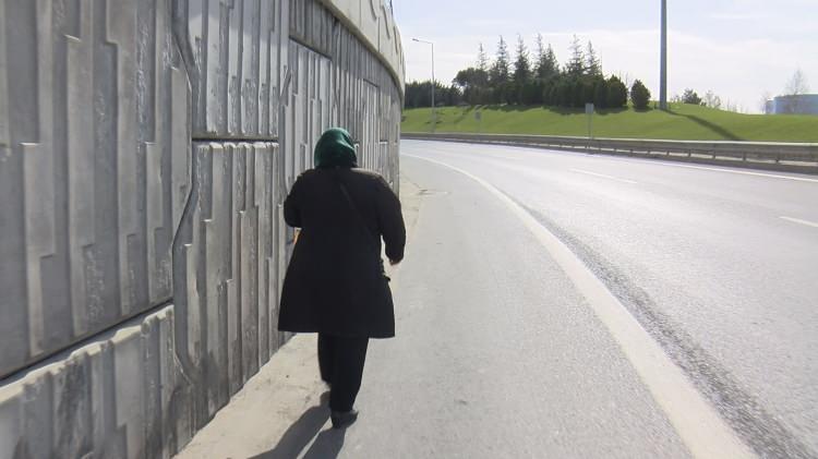 <p> Başka çaremiz yok. Keşke burada bir köprü olsa da herkes gelip gidebilse. Eskiden her hafta geliyordum. Şimdi korktuğum için daha az geliyorum. </p>
