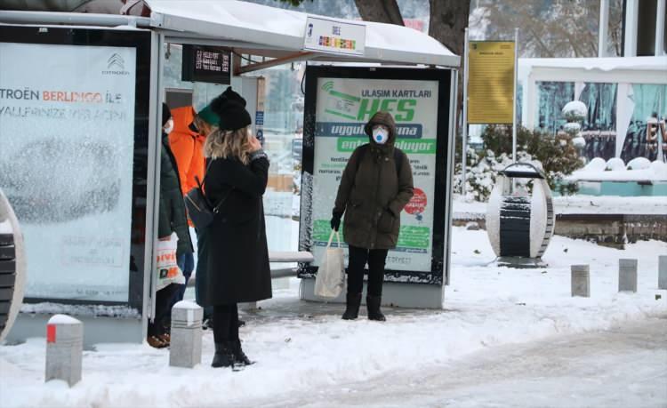 <p>Ana yollar ve k&ouml;y yollarında ulaşımda herhangi bir sorun yaşanmadığı &ouml;ğrenildi.</p>

<p>&nbsp;</p>
