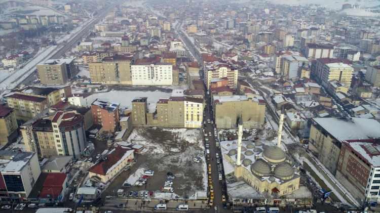 <p>Kaymakam ve Belediye Başkan Vekili Osman Doğramacı, ilçenin değişim ve dönüşümüyle ilgili çalışmalarda önemli mesafe aldıklarını söyledi.</p>
<p> </p>