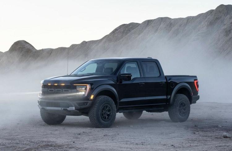 <p>Ford'un pick-up modeli F-150 Raptor'ın 3. nesli olan yeni versiyonu tanıtıldı.</p>
