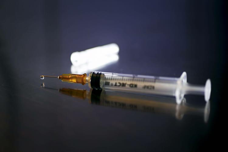 <p><strong>Fas 10 milyon doz</strong></p>

<p>Diğer 10 milyon doz</p>
