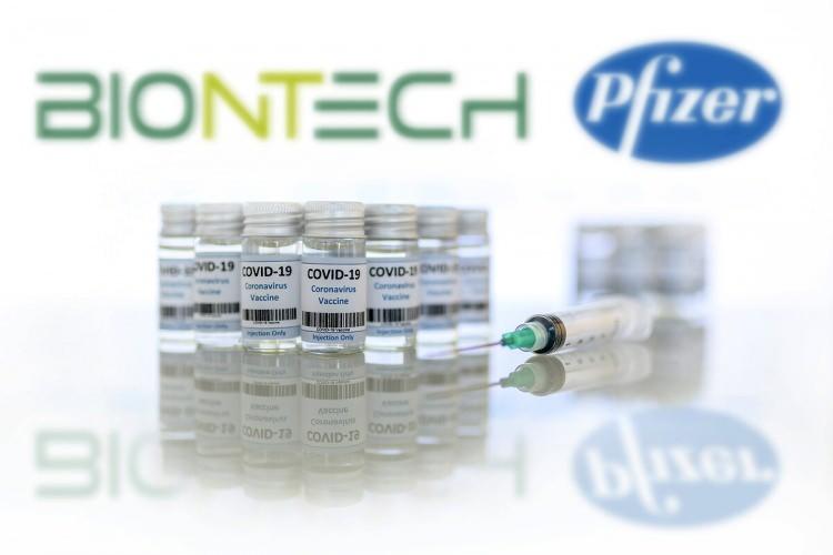 <p><strong>Kosta Rika 4 milyon doz</strong><br />
<br />
Oxford-Astra Zeneca 2 milyon doz<br />
Pfizer-BioNtech 2 milyon doz</p>

<p> </p>
