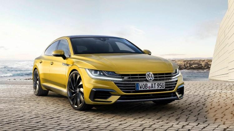 <p><strong>VOLKSWAGEN PASSAT'IN AĞABEYİ ARTEON </strong></p>

<p>Alman otomotiv markası Volkswagen'in agresif tasarıma sahip modeli Arteon, 2021 yılına yenilenmiş tasarım anlayışıyla giriş yapmaya hazırlanıyor. </p>
