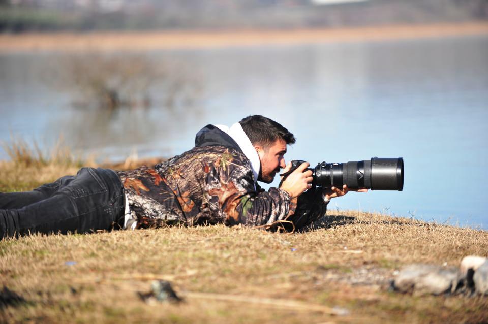 <p>Leylekleri göç yolunda fotoğraflamak benim için mutluluk ve gurur verici bir şey. Özellikle geçtiğimiz yıl 20’ye yakın leylek fotoğrafladım. Jonas 8 yaşında ve Almanya’da doğdu. </p>
