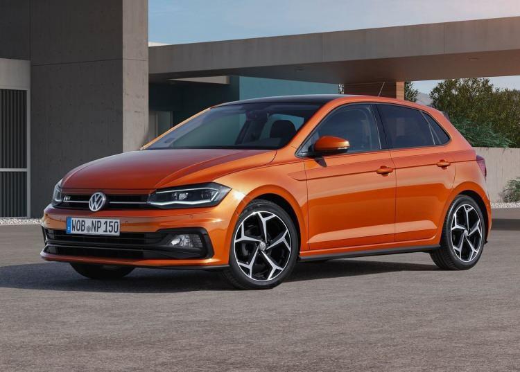 <p><strong>VOLKSWAGEN POLO </strong></p>

<p>Polo Volkswagen'in Türkiye'ye getirmekte acele ettiği modellerinden olmuştu. </p>
