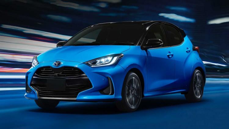 <p>2021'de 7 araç arasından ödüle layık görülen Toyota Yaris oldu. </p>
