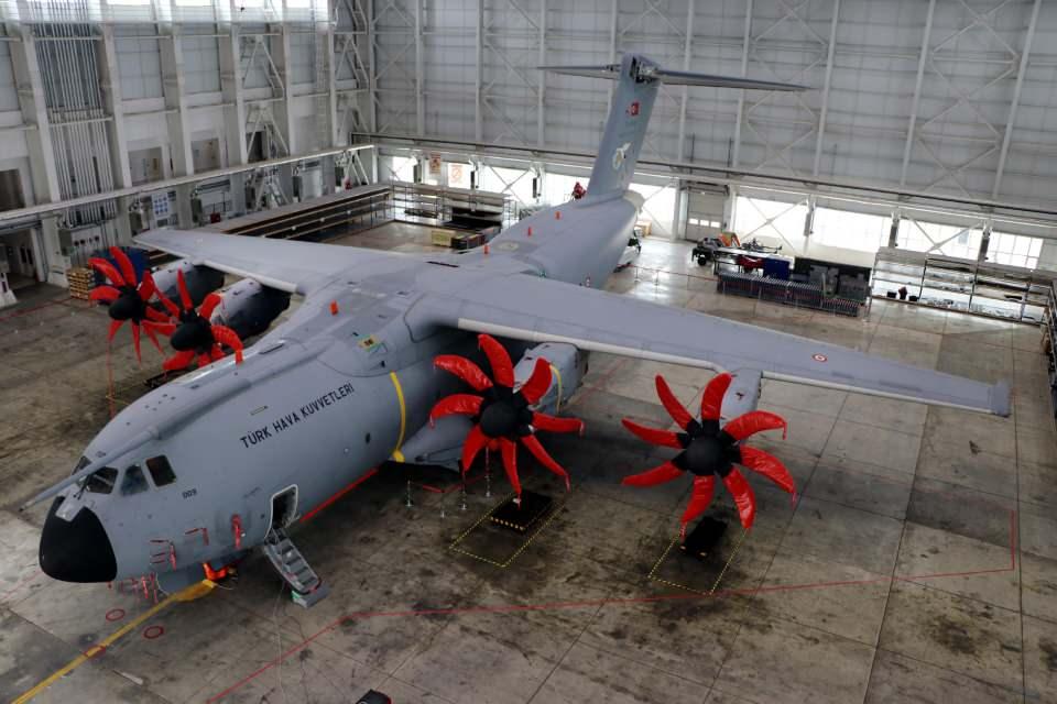 <p>Kayseri 12’nci Hava Ulaştırma Üs Komutanlığı'nda konuşlandırılan fabrikada A400M nakliye uçaklarının tüm bakımları yapılıyor. Bakım çalışmalarında fabrikada çalışan 25 personel görev yapıyor. </p>
