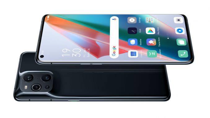 <p>Oppo ayrıca, şirketin Wear OS by Google ile çalışan ilk akıllı giyilebilir cihazı olan Oppo Watch için en son yazılım sürümü 1.6'yı da duyurdu. Bu güncellemeyle ikisi Find X3 Pro'nun tasarım dilini yansıtan 18 yeni saat yüzü sunuluyor. Güncelleme, Oppo Watch ile akıllı telefonlar arasındaki sinerjiyi de geliştiriyor. Kullanıcılar artık, Oppo saatlerinden telefonlarını bulabiliyor ve kamera deklanşörüne basabiliyor.</p>