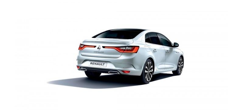 <p>MOTOR GAMINA 1.0 TCE EKLENDİ</p>
<p>Yakıt tüketimini ve CO2 emisyonlarını azaltmak için optimize edilmiş, tamamen yenilenen 1.0 TCe direkt enjeksiyonlu benzinli motor, 115 beygir ve manuel şanzımanla birlikte sunuluyor. 1.3 TCe benzinli motor ise 140 beygir 6 vitesli manuel şanzıman ya da 7 vitesli EDC çift kavramalı otomatik şanzımanla tüketiciyle buluşuyor.</p>
<p>Yeni Megane Sedan ayrıca 1.5 Blue dCi motor, 115 beygire sahip 6 vitesli manuel şanzıman ve 7 vitesli EDC çift kavramalı otomatik şanzıman ile sunuluyor.</p>