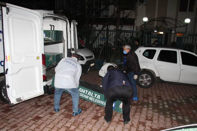 L&uuml;ks villadaki aile katliamından kan donduran ayrıntılar