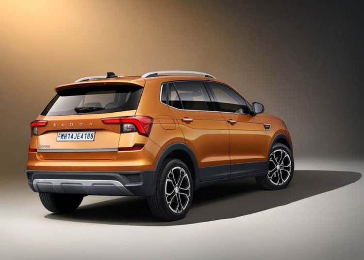 <p>Skoda Kushaq'ta 1.0 TSI 3 silindirli turbo benzinli bir motor bulunuyor. 115 beygir güç ile 175 Nm tork üretebilen araç, 6 ileri manuel veya 6 ileri otomatik şanzıman ile alınabilecek. Ayrıca 150 beygir güç ile 250 Nm tork üretebilen 1.5 TSI ünite de seçenekler arasında.</p>
