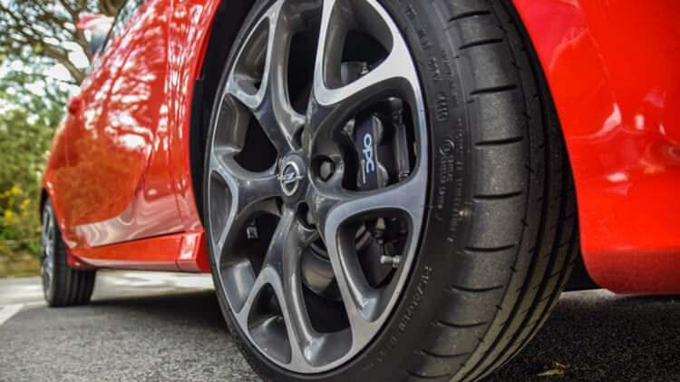 <p><strong>OPEL CORSA </strong></p>

<p>Opel Corsa 1.2 Benzinli MT-5 75 HP Essential Mart Ayına Özel Tavsiye Edilen Anahtar Teslim Fiyatı 153.500 TL</p>
