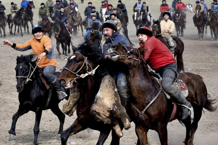 <p> Kırgızistan'da nevruz bayramı kutlanıyor <a href="http://185.195.228.158/agency_pool/aa_images/2021/11/c4a86d8d2dbde6bb09e81b582101b1adf3612b00.jpg"> </a></p>
