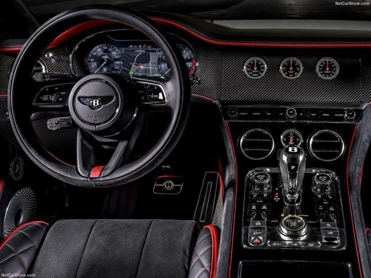 <p>Yıl sonunda satışa çıkması beklenen Continental GT Speed'in fiyatı ise henüz açıklanmadı.</p>
