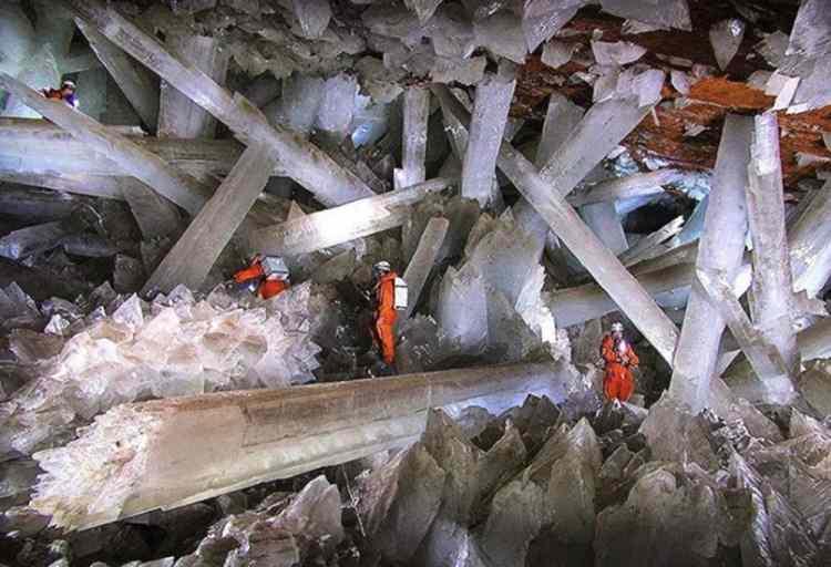 <p><strong>5- CAVE OF CRYSTALS / NAICA - MEKSİKA</strong></p>
