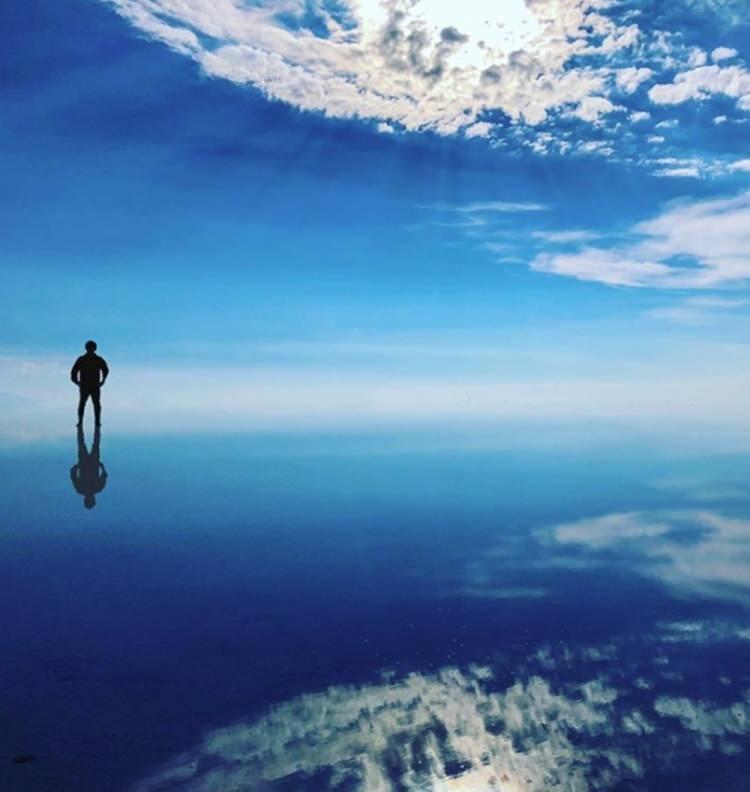 <p><strong>11- "SALAR DE UYUNI" TUZ GÖLÜ / BOLİVYA</strong></p>
