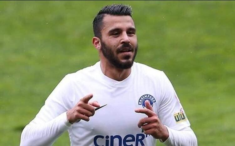 <p>AYTAÇ KARA </p>
<p>28 yaşındaki orta saha oyuncusu, Kasımpaşa ile sözleşmesini uzatmadı. Aytaç'ın ismi ciddi bir şekilde Galatasaray ile anılıyordu.Takımı: Kasımpaşa Piyasa değeri: 2.30 milyon euro</p>
