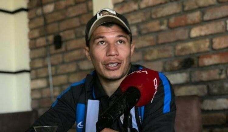 <p>BRAIAN SAMUDIO </p>
<p>Rizespor ile toplam 35 golü olan Paraguaylı futbolcunun sözleşmesi sezon sonu bitiyor. Samudio, eğer Rizespor ile anlaşamazsa Süper Lig'den diğer takımların radarına girebilir.Takımı: Rizespor Piyasa değeri: 2 milyon euro</p>