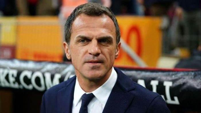 <p>Ç.Rizespor | Rize'de Tomas ile yollar ayrıldı!</p>
<p>Çaykur Rizespor'da 19. hafta sonrası kötü gidişin faturası Stjepan Tomas'a kesildi. Hırvat teknik adam ile yollar ayrıldı. Tomas'ın yerine Sumudica'nın gelmesi bekleniyor.</p>