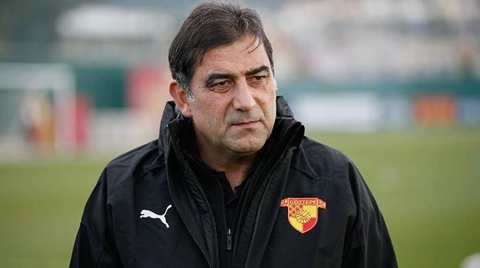 <p>Göztepe | Göztepe'de Ünal Karaman dönemi</p>
<p>İlhan Palut'un ayrılmasından sonra göreve Ünal Karaman geldi. Sezonun 21.haftasından itibaren çalışmaya başlayan deneyimli teknik adam ilk dört lig maçını kazanamadı.</p>