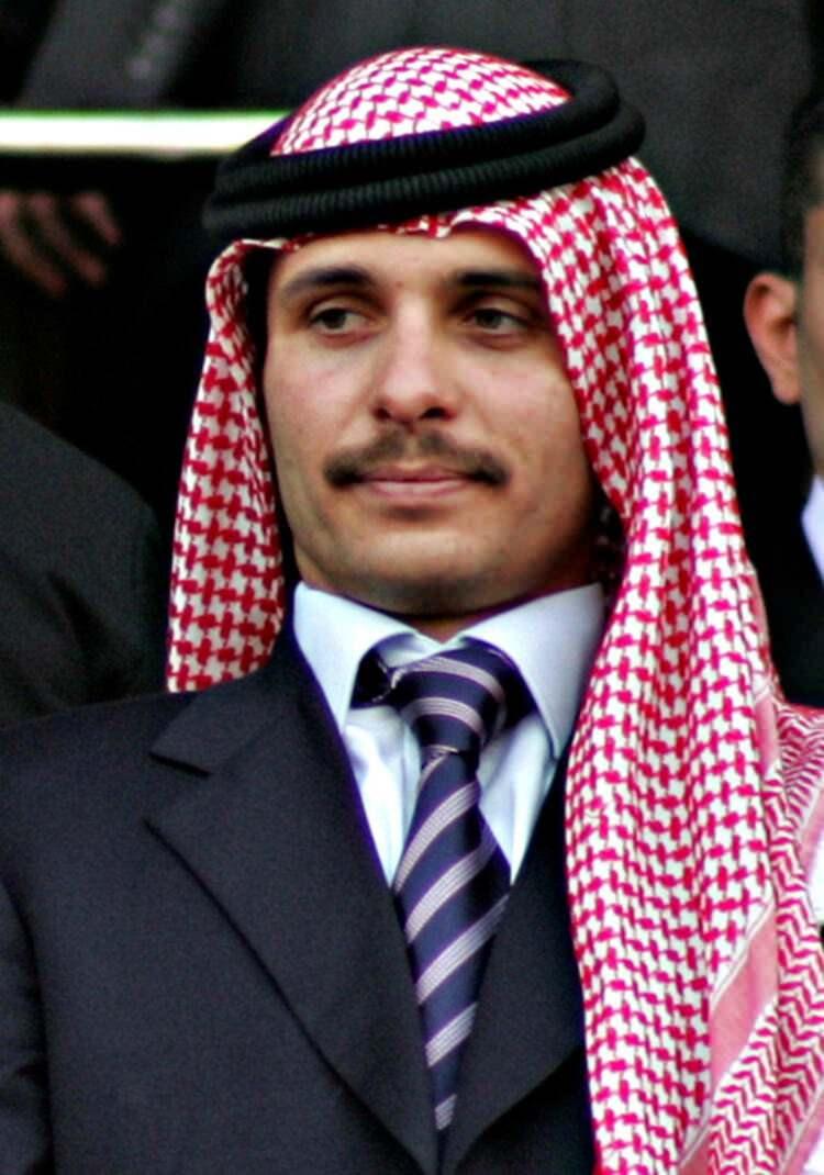 <p>Bütün çalışanlarının gözaltına alındığını ve kendisi ile ailesinin Amman'ın dışındaki El Selam Sarayı'nda ev hapsinde tutulduklarını tüm iletişimlerin kısıtlandığını söylüyor.</p>

<p> </p>

