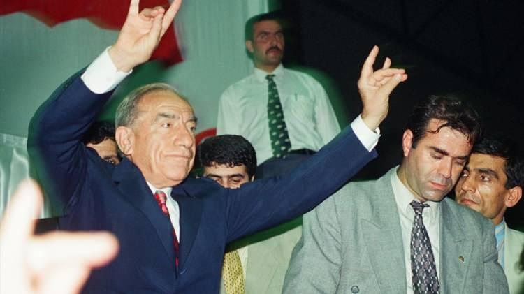 <p>Türkeş, artık milliyetçilerin "Başbuğ"uydu.</p>
