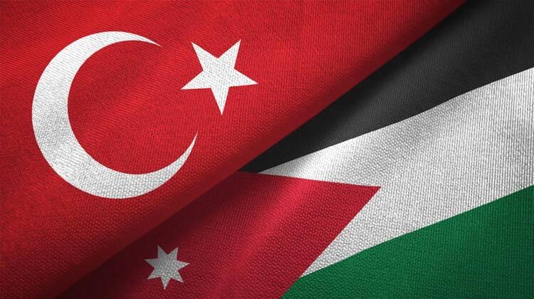 <p>Türkiye Dışişleri Bakanlığı ise, resmi açıklamasında "Ürdün’de ülkenin istikrarına tehdit oluşturduğu gerekçesiyle bazı kişilerin gözaltına alınmasıyla başgösteren olayları endişeyle izliyoruz" deyip ekledi:</p>

<p> </p>
