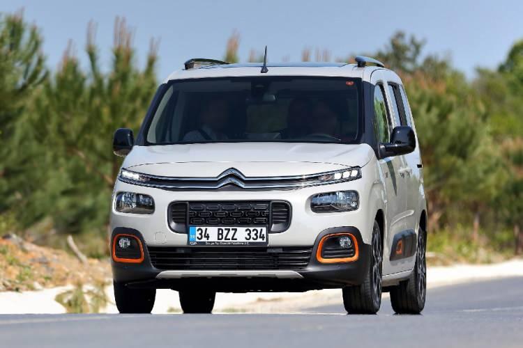 <p>Berlingo model ailesi, 55 bin TL için 12 ay vadeli 0 faizli kredi fırsatıyla sunuluyor.</p>
