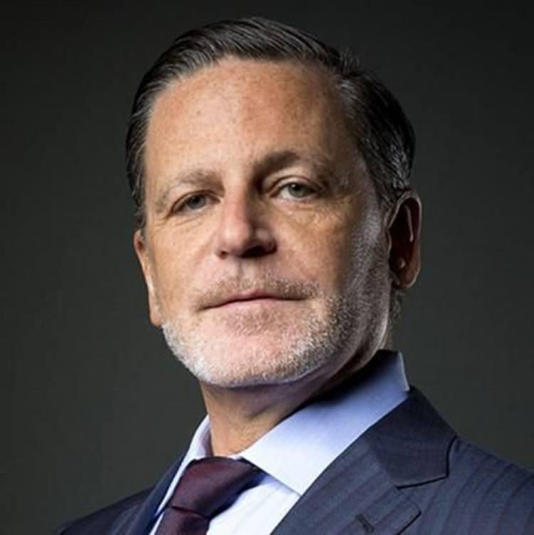 <p>23- DANİEL GİLBERT: 51.9 MİLYAR DOLAR</p>