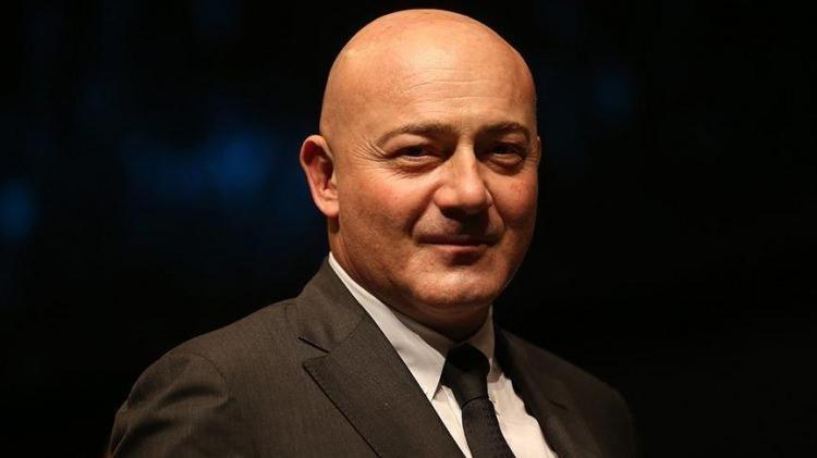 <p>FERİH ŞAHENK</p>
<p>Ferit Şahenk 3 milyar dolar net servetiyle üçüncü sırada yer alırken, bu ismi sırasıyla</p>
<p> </p>