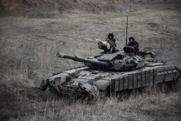 <p>Donbas bölgesindeki krizin çözümüne ilişkin Rusya, Ukrayna ve Avrupa Güvenlik ve İş Birliği Teşkilatından (AGİT) oluşan Üçlü Temas Grubu, 27 Temmuz 2020'den itibaren kapsamlı ateşkes kararı almıştı.</p>
