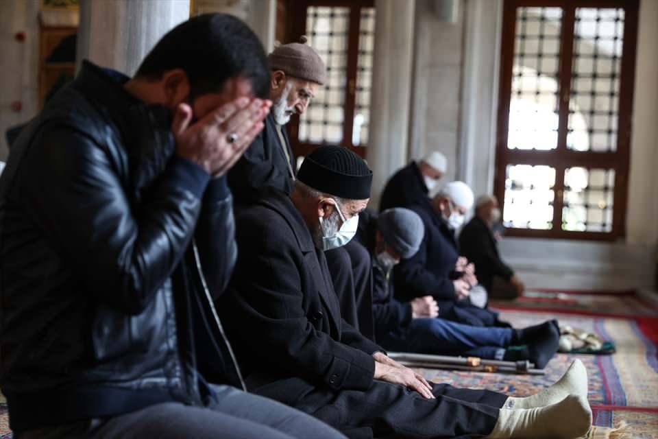 <p>Fatih Camisi</p>
