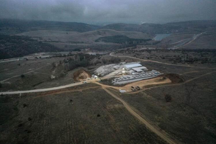 <p>Çakar da Ziraat Bankasının, üretime, yatırıma, istihdama ve ihracata katkı sağlayacak bütün projelerde yer almak istediğini bildirdi.</p>
<p> </p>