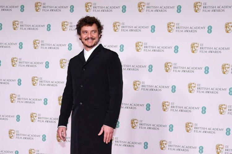<p><strong>Pedro Pascal</strong></p>
