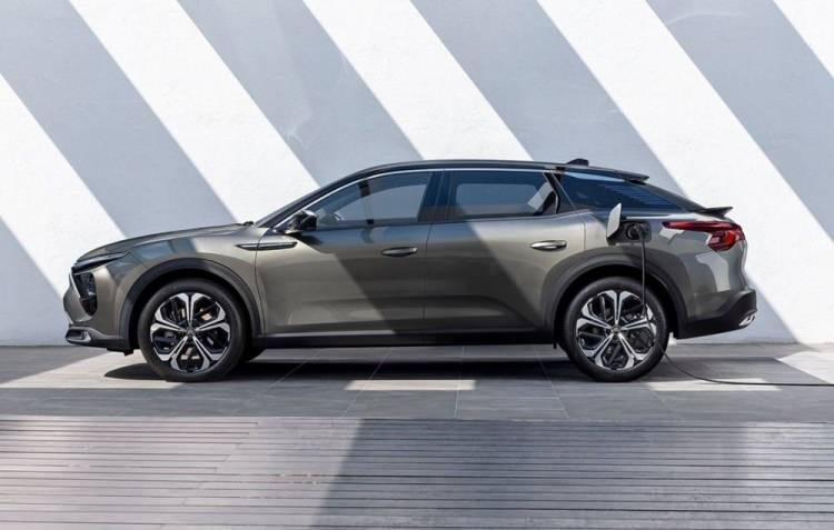 <p>C5 X, Citroen’in “Advanced Comfort” süspansiyon sisteminin aktif versiyonunu taşıyan ilk model. </p>

