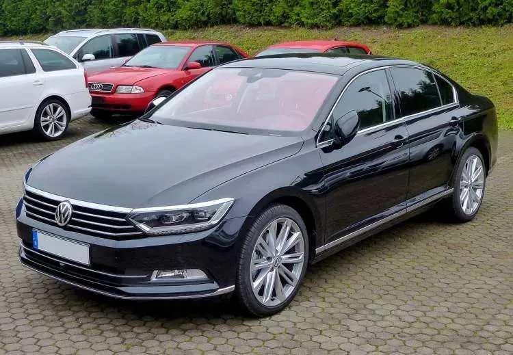 <p>Satışlarda, Volkwagen Passat 8 bin 613 adetle mart ayının en çok satılan modeli oldu.</p>
